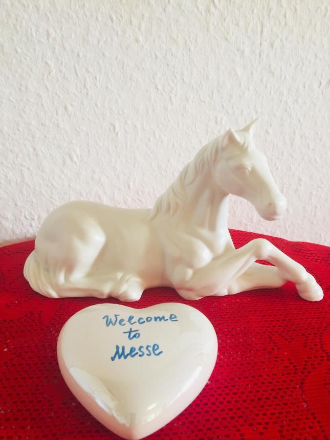 Welcome To Messe!-Two-Bedroom Apartment&Balcony Hannover Buitenkant foto