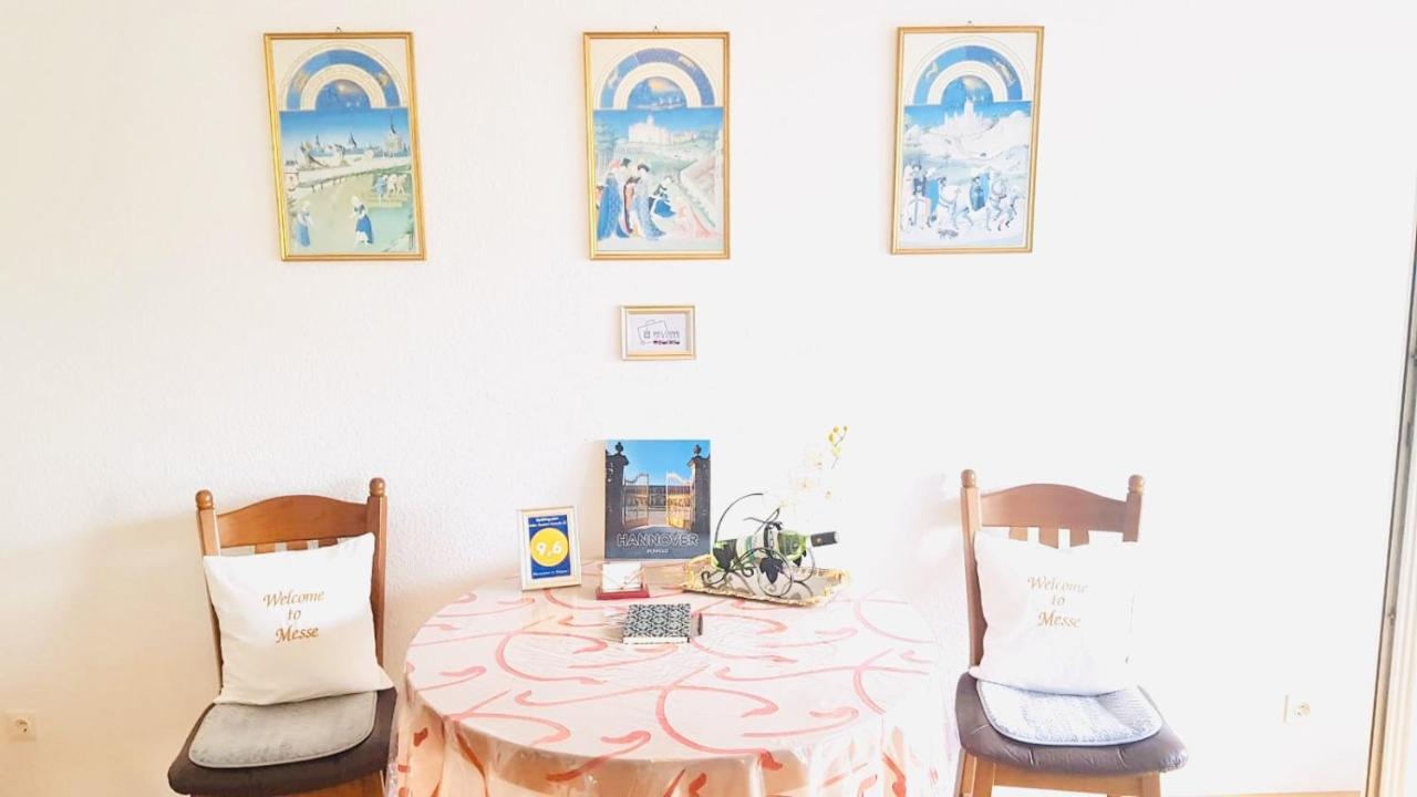 Welcome To Messe!-Two-Bedroom Apartment&Balcony Hannover Buitenkant foto