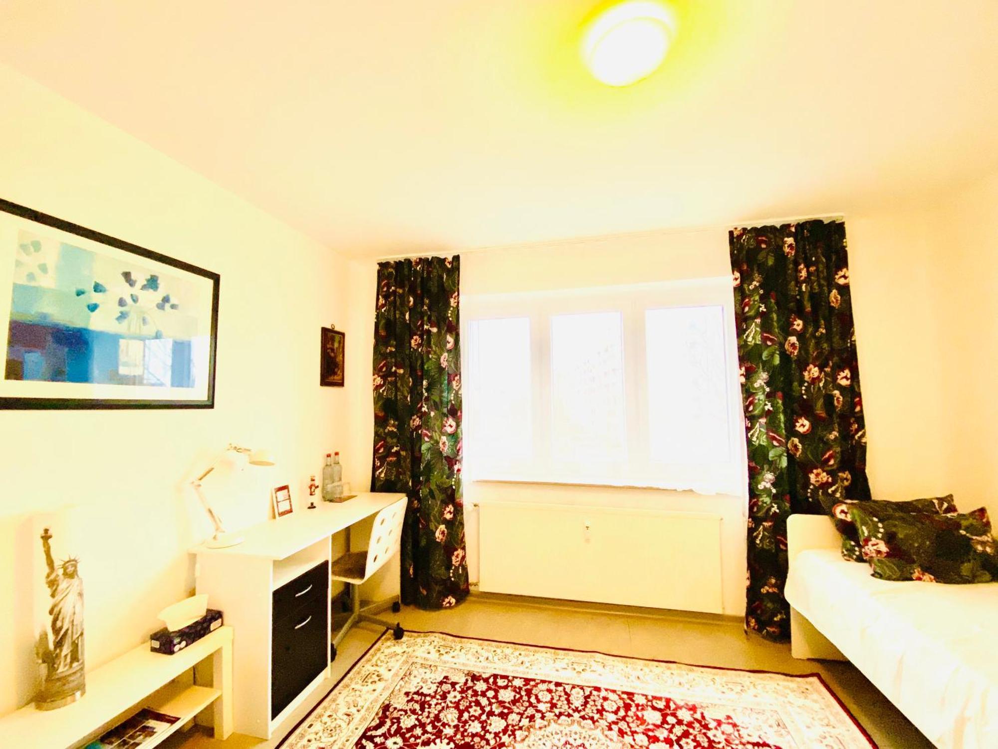 Welcome To Messe!-Two-Bedroom Apartment&Balcony Hannover Buitenkant foto
